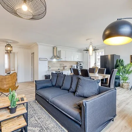 Apartmán Magnificent Apartment, 4 Bedrooms, Fiber Wifi *