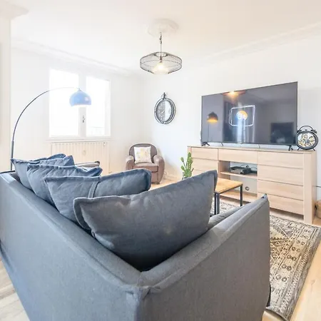 Magnificent Apartment, 4 Bedrooms, Fiber Wifi * Grenoble