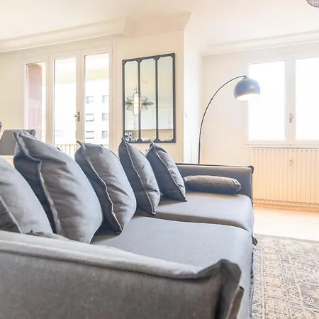 Magnificent Apartment, 4 Bedrooms, Fiber Wifi Apartmán