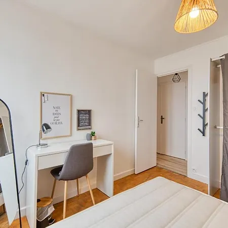 Magnificent Apartment, 4 Bedrooms, Fiber Wifi Apartmán