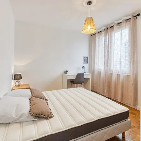 Apartmán Magnificent Apartment, 4 Bedrooms, Fiber Wifi *